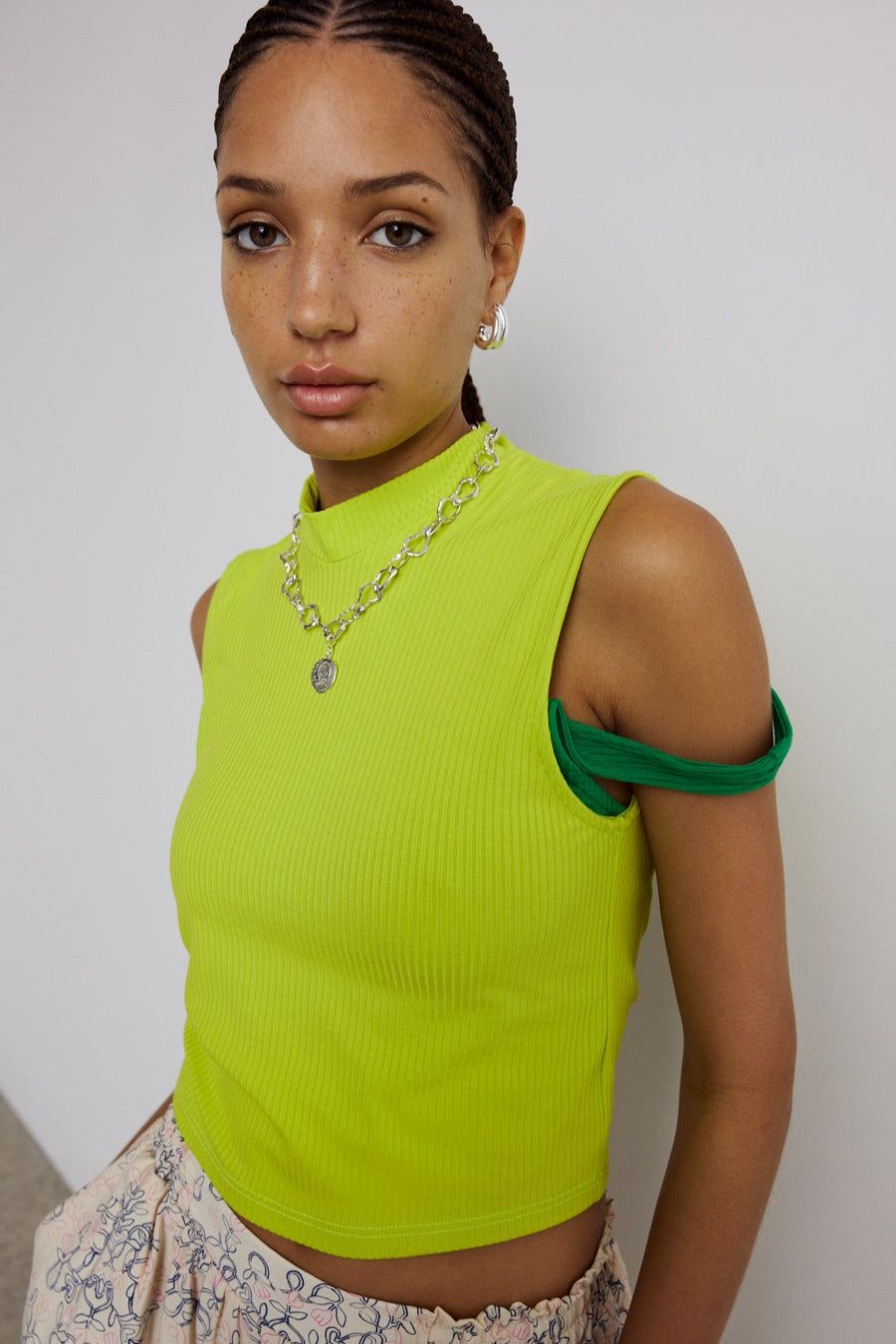 Essentials | Eve Gravel Minty Top